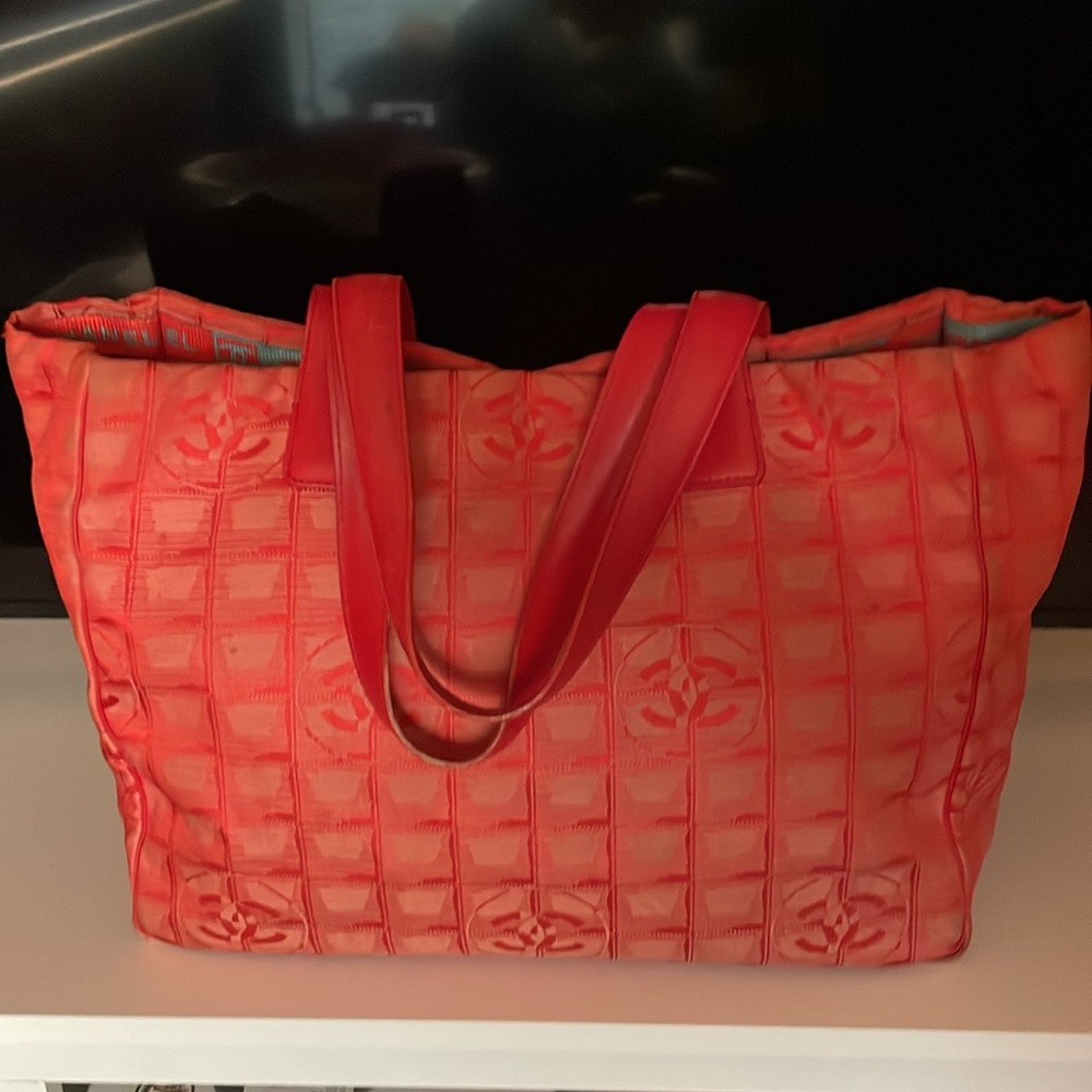❤️ Chanel Traveline Canvas Tote Bag Orange/Red - Picture 2 of 12
